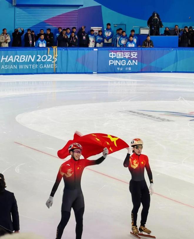 决赛选手都摔出去了重赛后中国队夺冠pg电子模拟器试玩亚冬会短道速滑(图3)
